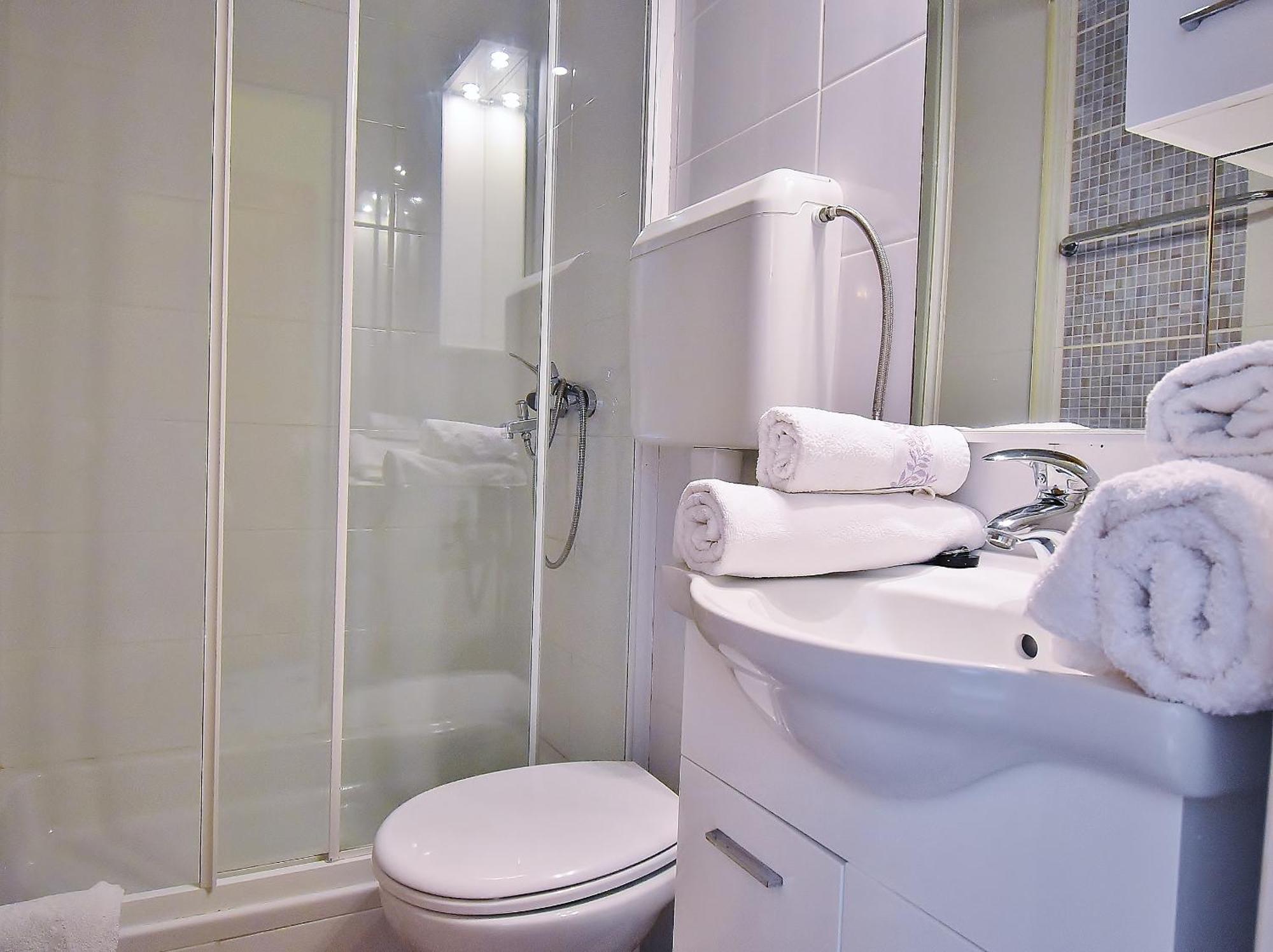 Lucija Apartment Kampor ภายนอก รูปภาพ