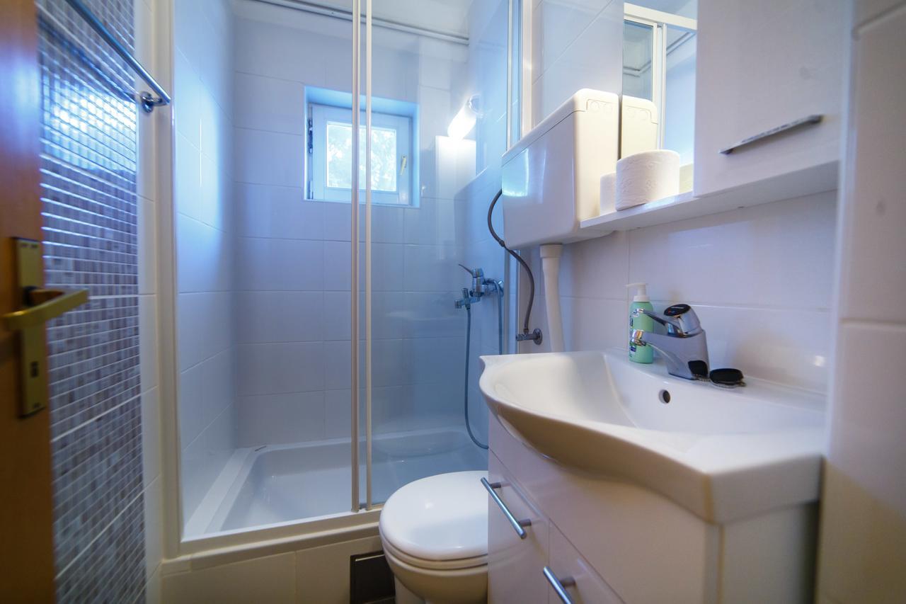Lucija Apartment Kampor ภายนอก รูปภาพ